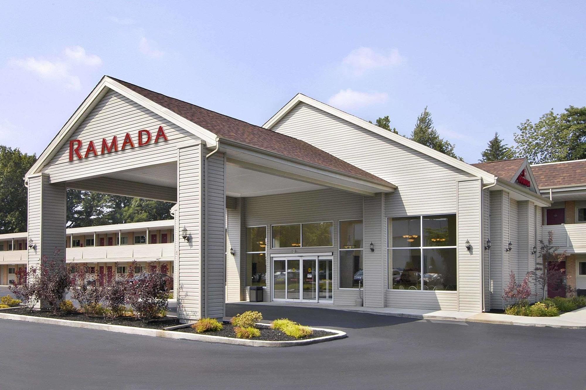 Ramada By Wyndham Cleveland Airport West