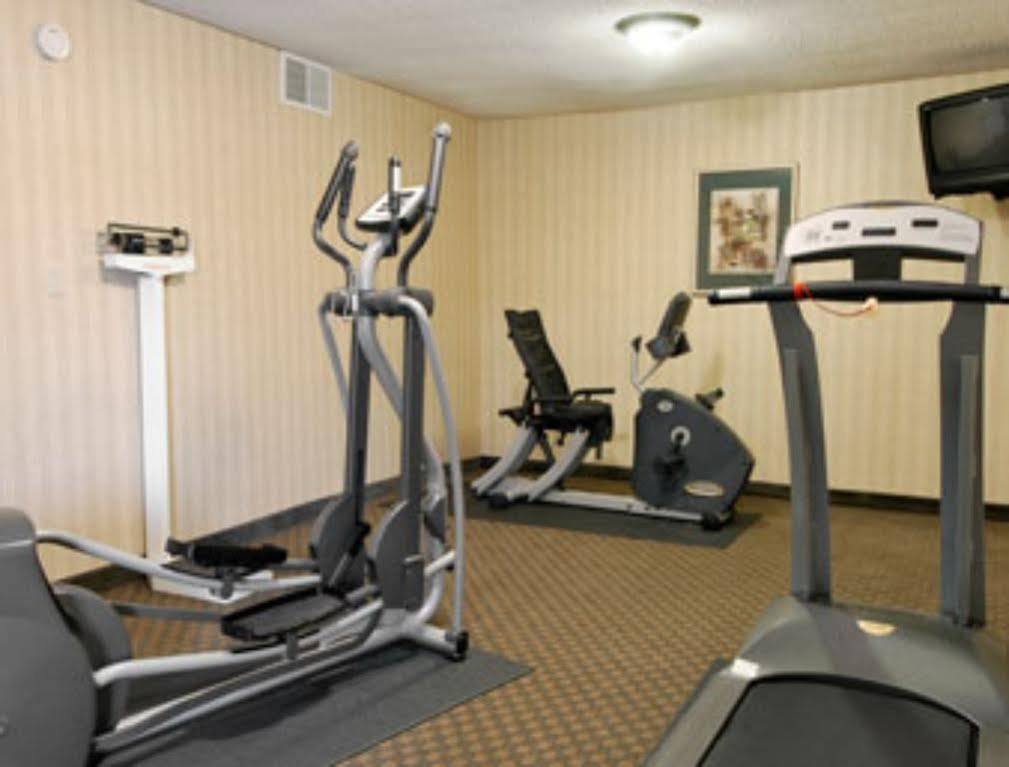 Ramada By Wyndham Cleveland Airport West 2* Fairview Park