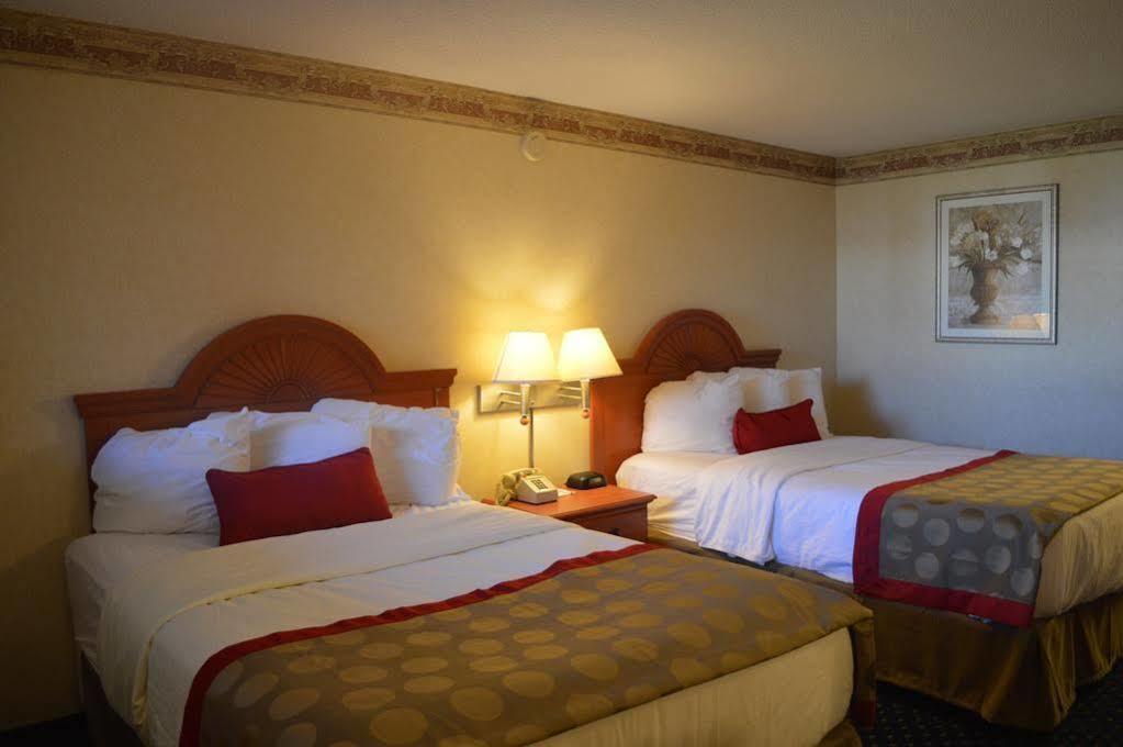 Motel Ramada By Wyndham Cleveland Airport West Fairview Park